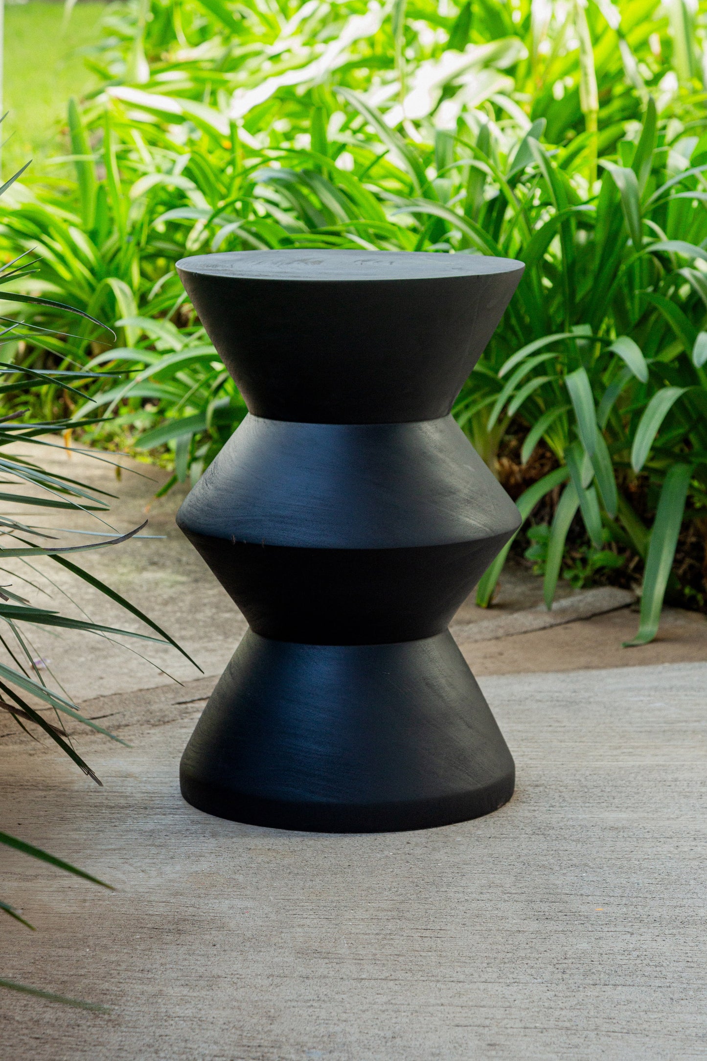 W Stool