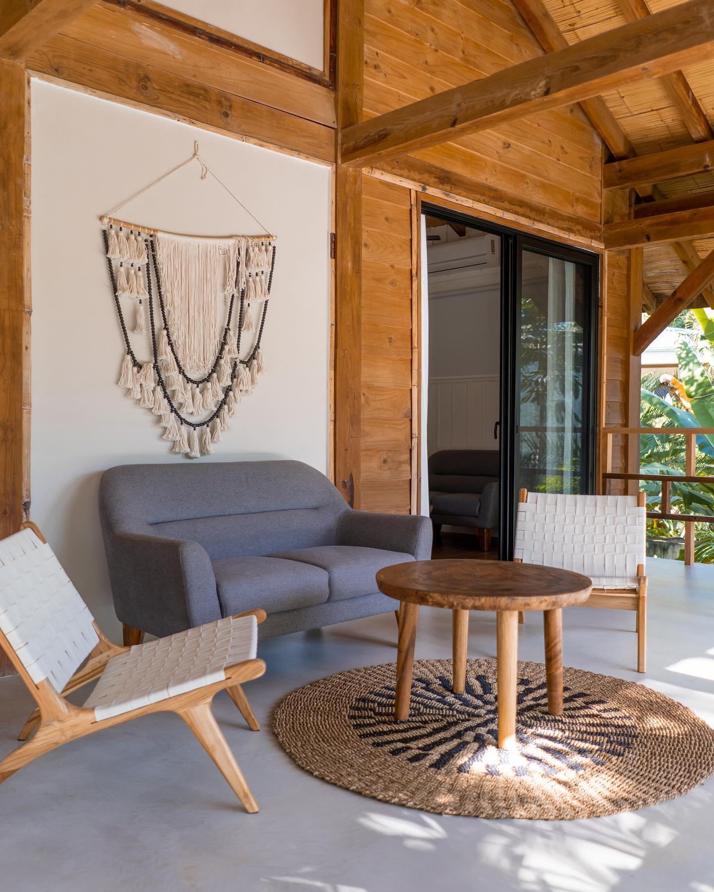 Chilling Lounge Chair