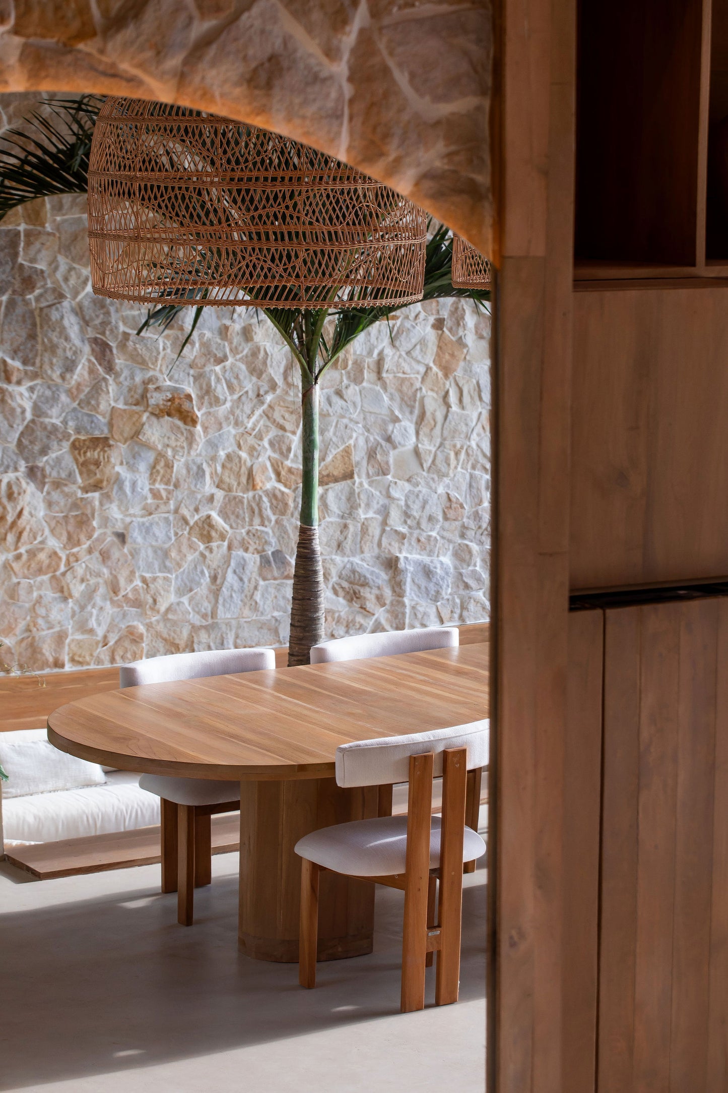 Sentir Chair