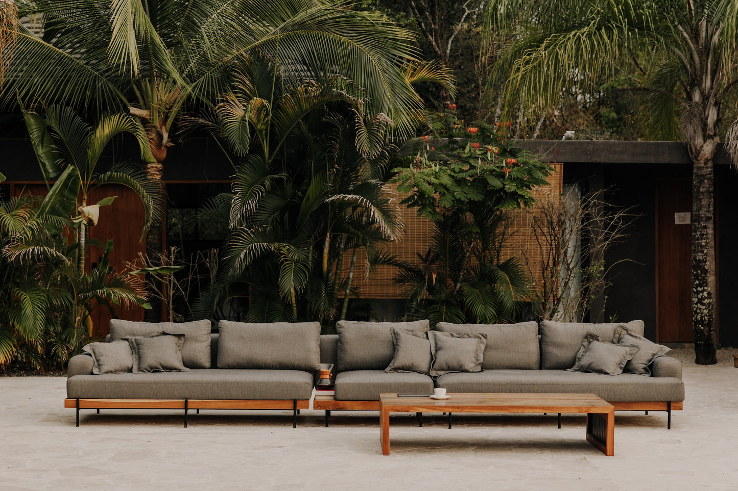 Casa Loma Sofa